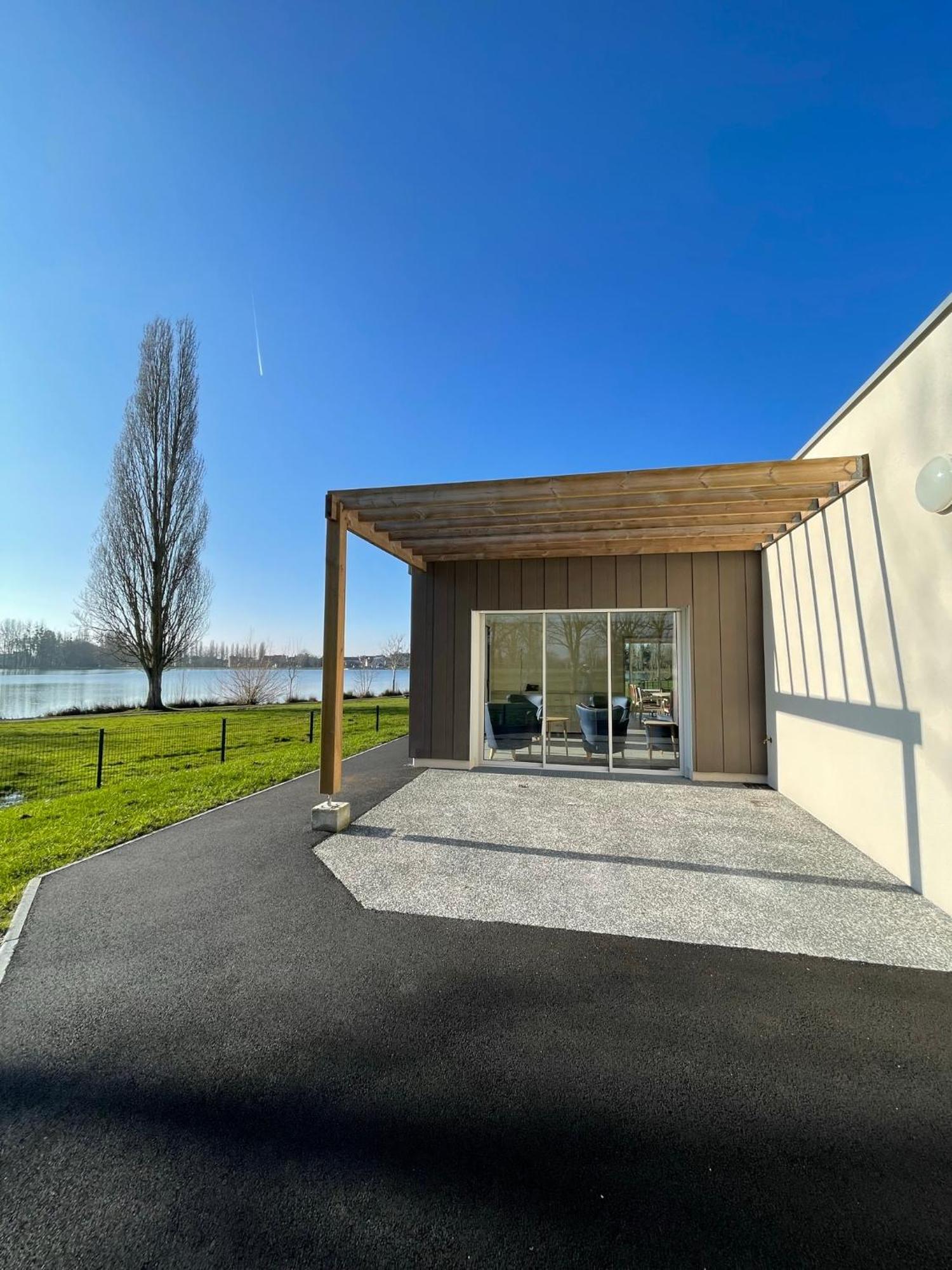 Coulonges-sur-Sarthe Relais Les Rives Du Lac المظهر الخارجي الصورة